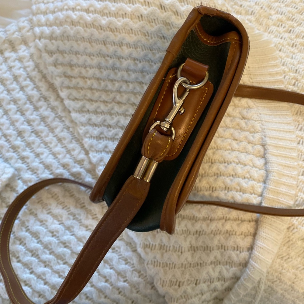 Top Grain Leather Vintage USA Archer Crossbody Purse - Picture 5 of 9